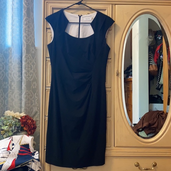 Calvin Klein Dresses & Skirts - Calvin Klein Ruched Dress